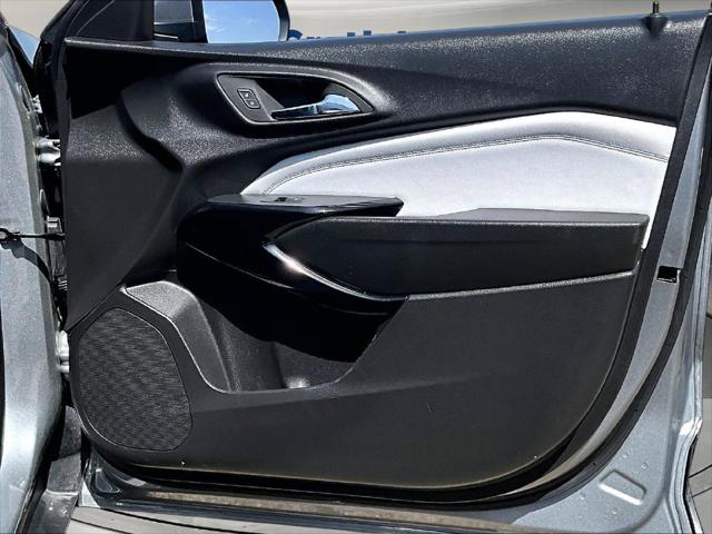2025 Chevrolet Trax FWD LT