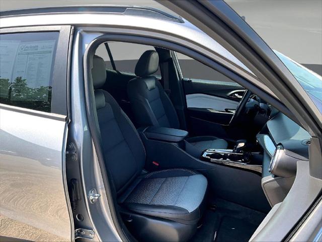 2025 Chevrolet Trax FWD LT