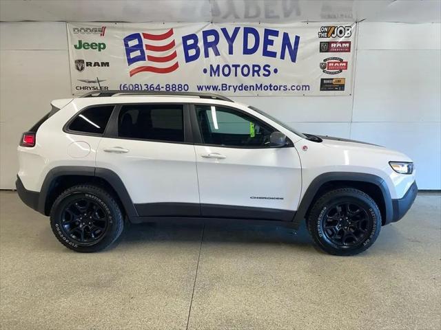 2020 Jeep Cherokee Trailhawk 4x4 for sale in Beloit, WI