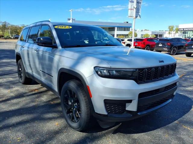 2024 Jeep Grand Cherokee L Altitude 4x4 for sale in ROCKFORD, IL