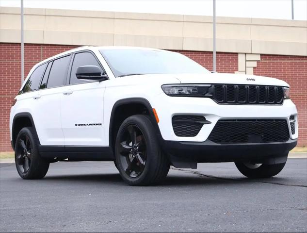 2023 Jeep Grand Cherokee Altitude 4x4 for sale in Norman, OK