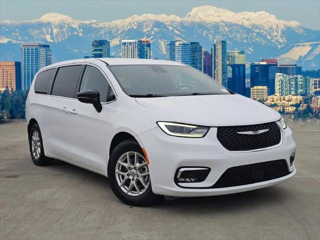 2024 Chrysler Pacifica Touring L for sale in Bellevue, WA