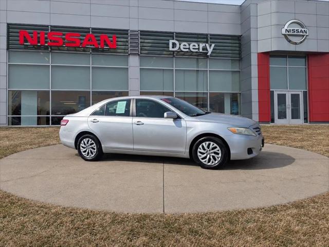 2011 Toyota Camry LE for sale in Dubuque, IA