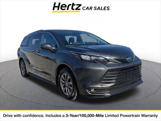2025 Toyota Sienna XLE for sale in Woodhaven, MI