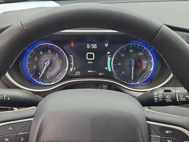 2025 Chrysler Pacifica Select