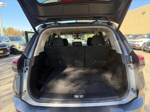 2025 Nissan Rogue SV FWD