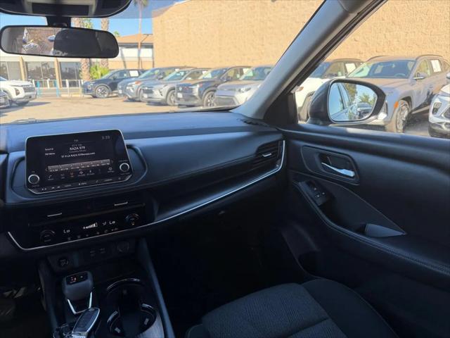 2025 Nissan Rogue SV FWD