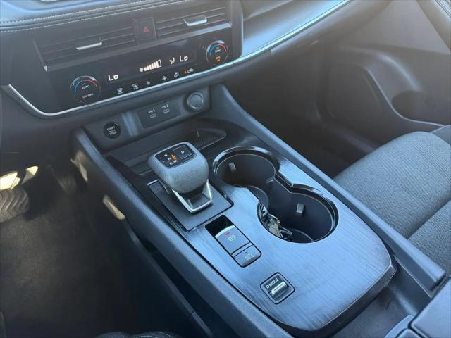 2025 Nissan Rogue SV FWD