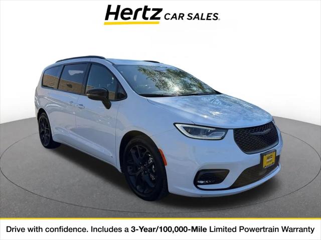 2025 Chrysler Pacifica Limited for sale in Riverside, CA