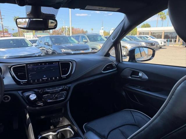 2025 Chrysler Pacifica Limited