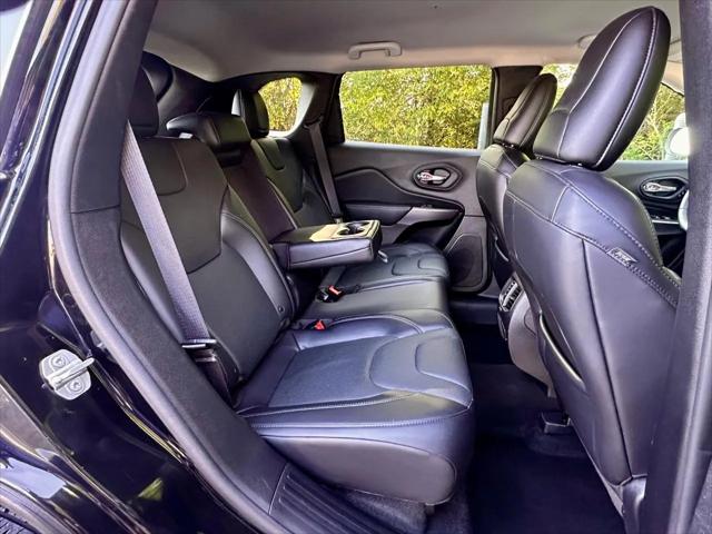 2019 Jeep Cherokee Limited FWD