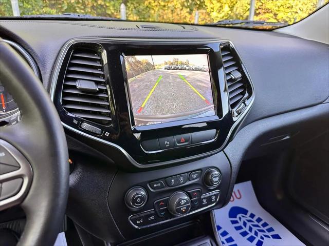 2019 Jeep Cherokee Limited FWD