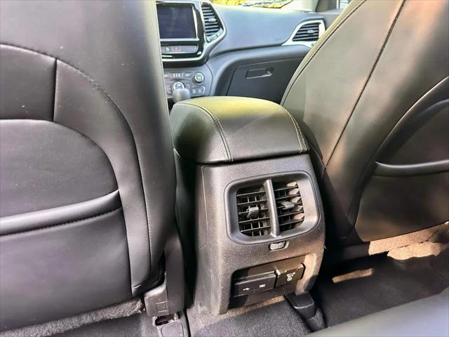 2019 Jeep Cherokee Limited FWD