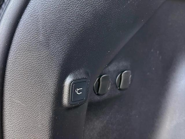 2019 Jeep Cherokee Limited FWD