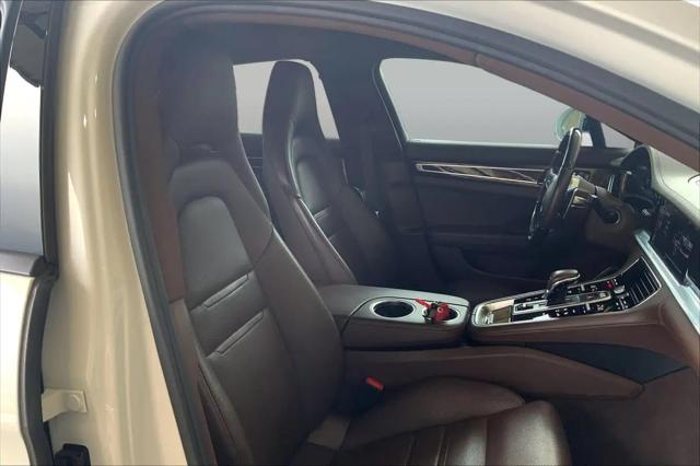 2018 Porsche Panamera 4