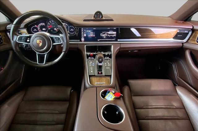 2018 Porsche Panamera 4