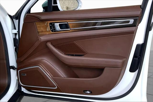 2018 Porsche Panamera 4