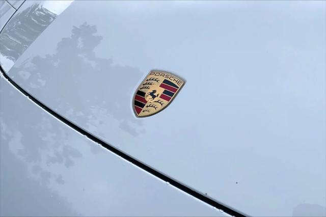 2018 Porsche Panamera 4
