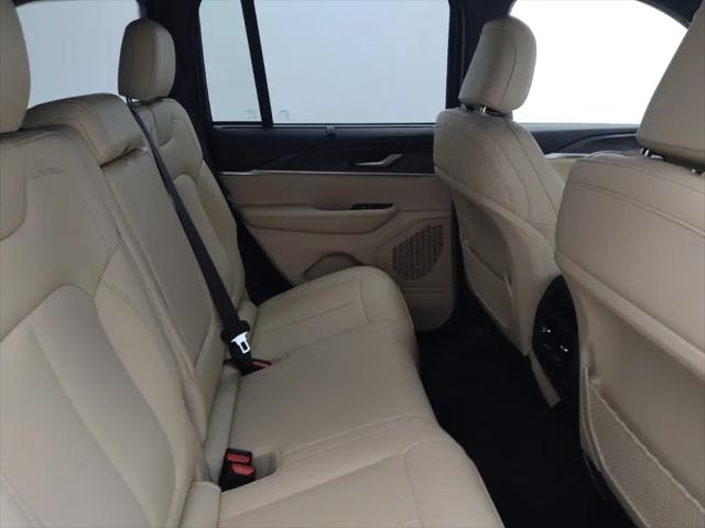 2023 Jeep Grand Cherokee Limited 4x2