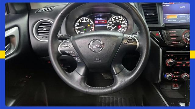2018 Nissan Pathfinder SV