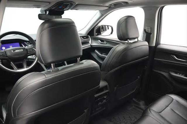 2023 Jeep Grand Cherokee Limited 4x2