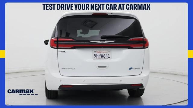 2023 Chrysler Pacifica Hybrid Touring L
