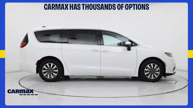2023 Chrysler Pacifica Hybrid Touring L