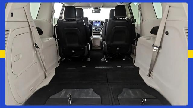 2023 Chrysler Pacifica Hybrid Touring L