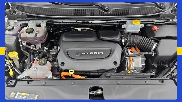 2023 Chrysler Pacifica Hybrid Touring L