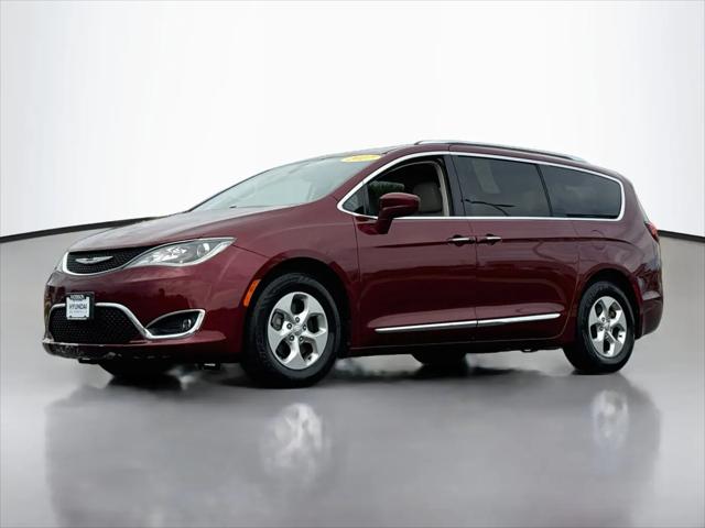 2017 Chrysler Pacifica Touring-L Plus