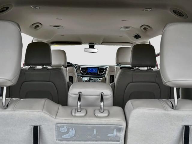 2017 Chrysler Pacifica Touring-L Plus
