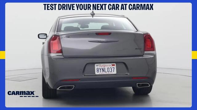 2021 Chrysler 300 Touring L