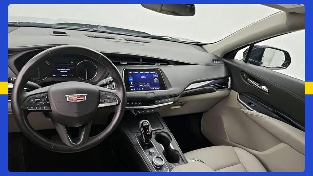 2023 Cadillac XT4 AWD Luxury