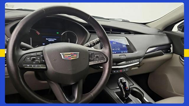 2023 Cadillac XT4 AWD Luxury