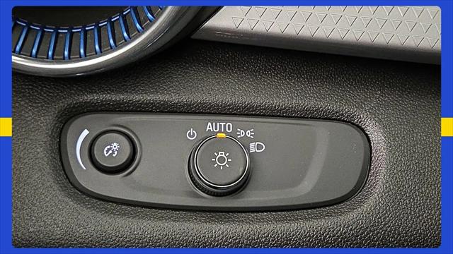 2025 Chevrolet Trax FWD LT