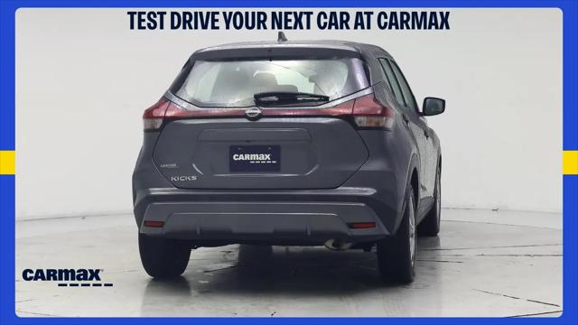 2022 Nissan Kicks S Xtronic CVT