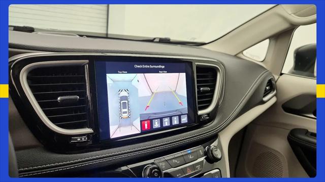 2023 Chrysler Pacifica Hybrid Touring L