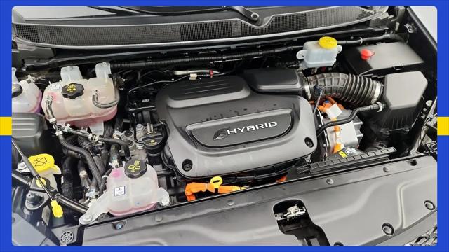 2023 Chrysler Pacifica Hybrid Touring L