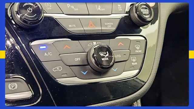 2025 Chrysler Pacifica Limited
