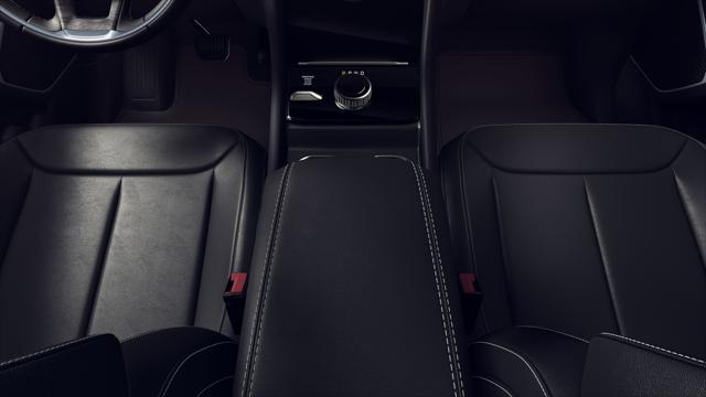2026 Jeep Grand Cherokee L photo 4 of 9