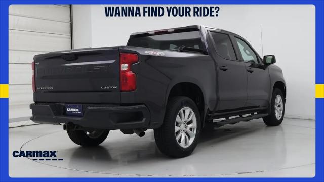 2023 Chevrolet Silverado 1500 4WD Crew Cab Short Bed Custom