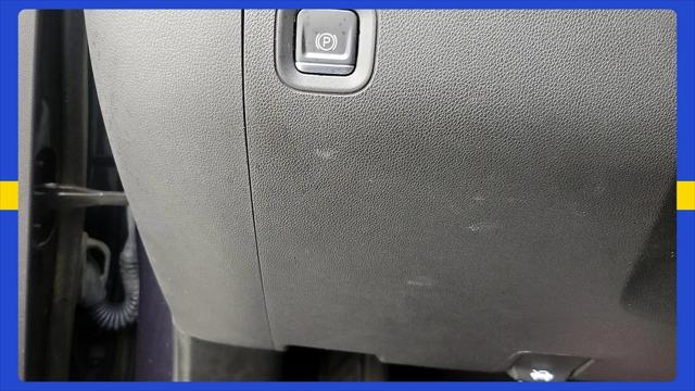 2023 Chevrolet Silverado 1500 4WD Crew Cab Short Bed Custom