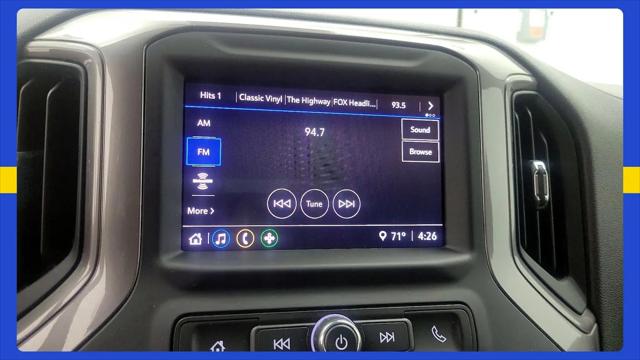 2023 Chevrolet Silverado 1500 4WD Crew Cab Short Bed Custom