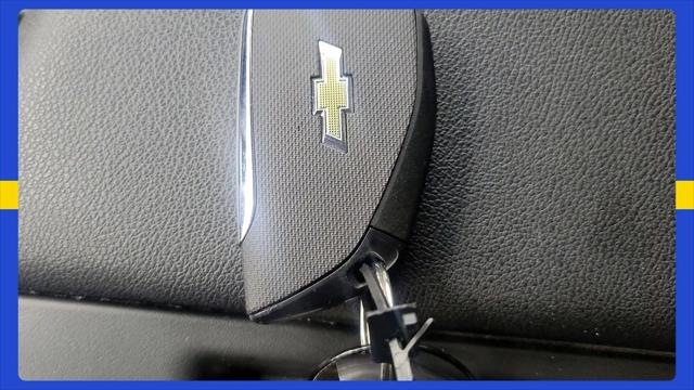 2023 Chevrolet Silverado 1500 4WD Crew Cab Short Bed Custom