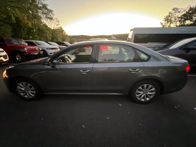 2015 Volkswagen Passat 1.8T Wolfsburg Edition