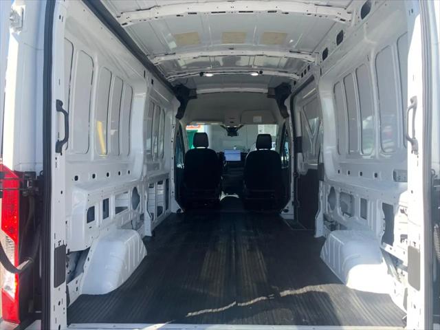 2022 Ford Transit Cargo Van T-150