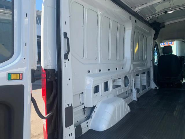 2022 Ford Transit Cargo Van T-150