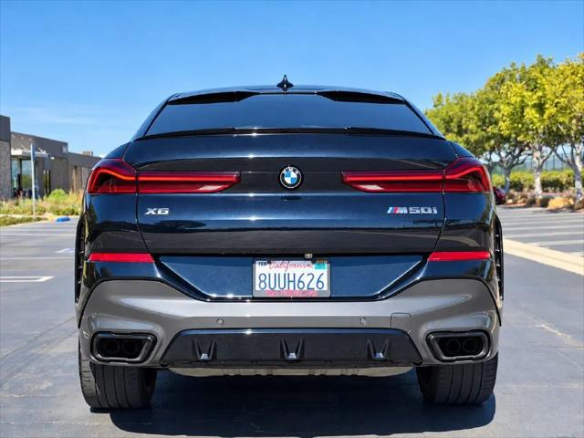 2021 BMW X6 M50i