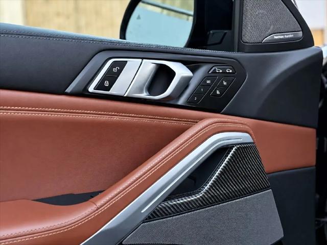 2021 BMW X6 M50i