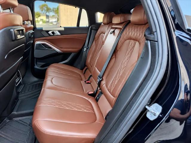 2021 BMW X6 M50i